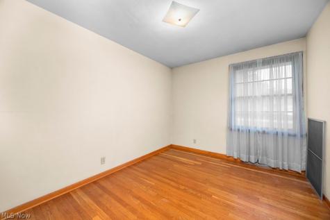 124 Yunker Court Elyria OH 44035