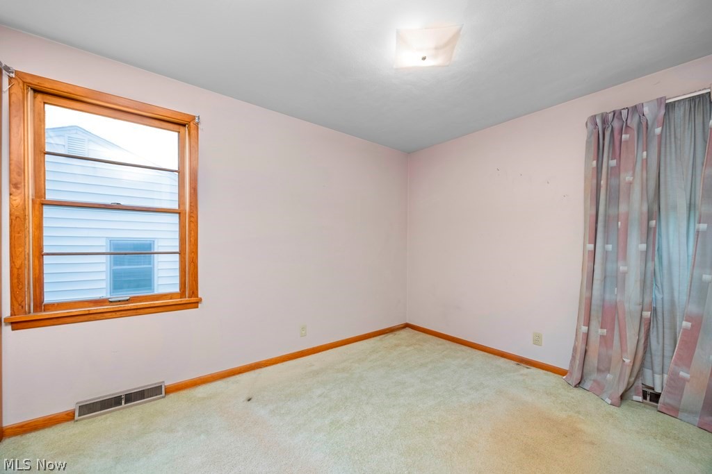 124 Yunker Court Elyria OH 44035
