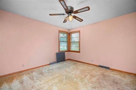 124 Yunker Court Elyria OH 44035