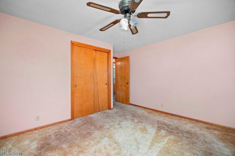 124 Yunker Court Elyria OH 44035