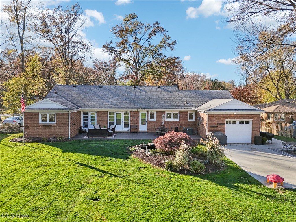 1927 Horseshoe Boulevard Westlake OH 44145