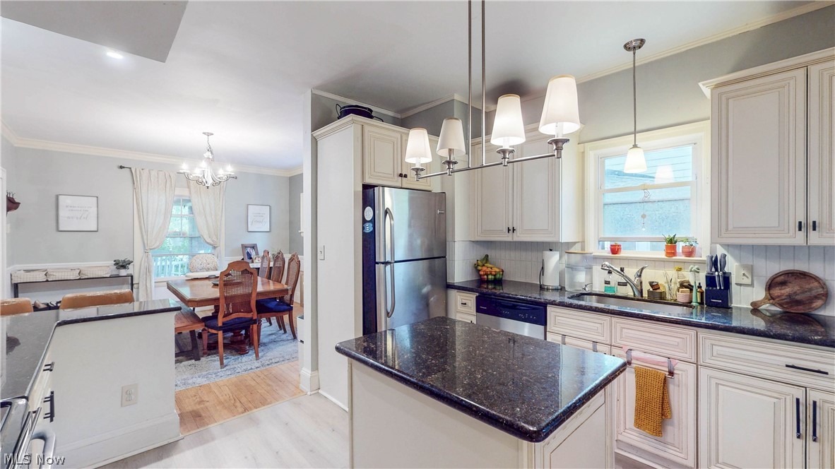 2222 Westminster Road Cleveland Heights OH 44118