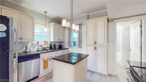 2222 Westminster Road Cleveland Heights OH 44118