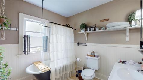 2222 Westminster Road Cleveland Heights OH 44118
