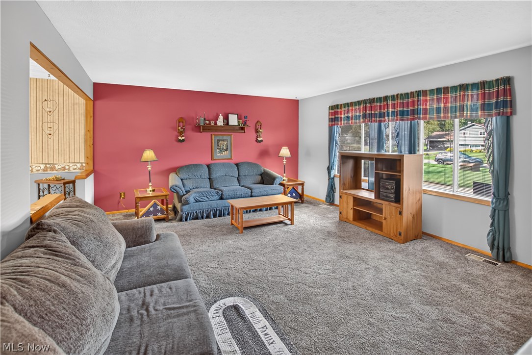 6005 Opal Street North Ridgeville OH 44039