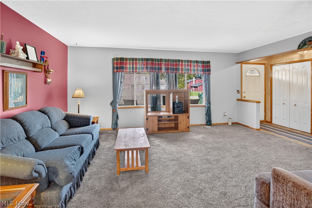 6005 Opal Street North Ridgeville OH 44039