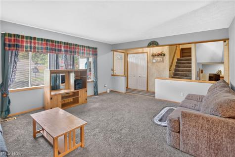 6005 Opal Street North Ridgeville OH 44039