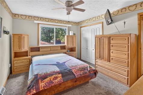 6005 Opal Street North Ridgeville OH 44039