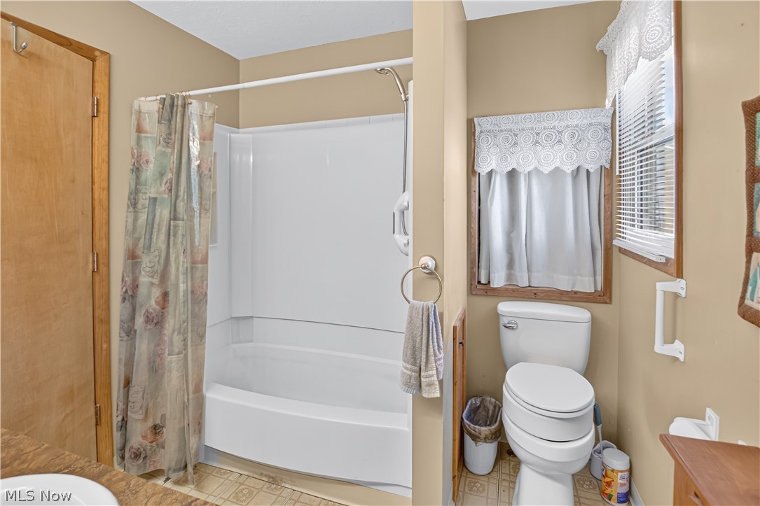 6005 Opal Street North Ridgeville OH 44039