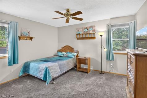 6005 Opal Street North Ridgeville OH 44039
