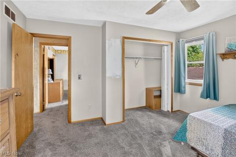 6005 Opal Street North Ridgeville OH 44039