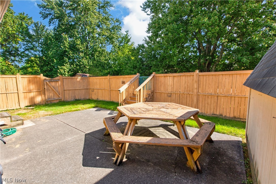6005 Opal Street North Ridgeville OH 44039