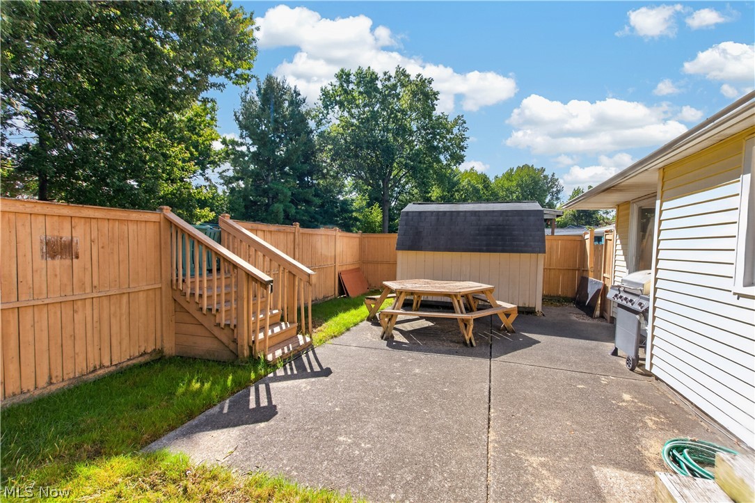 6005 Opal Street North Ridgeville OH 44039
