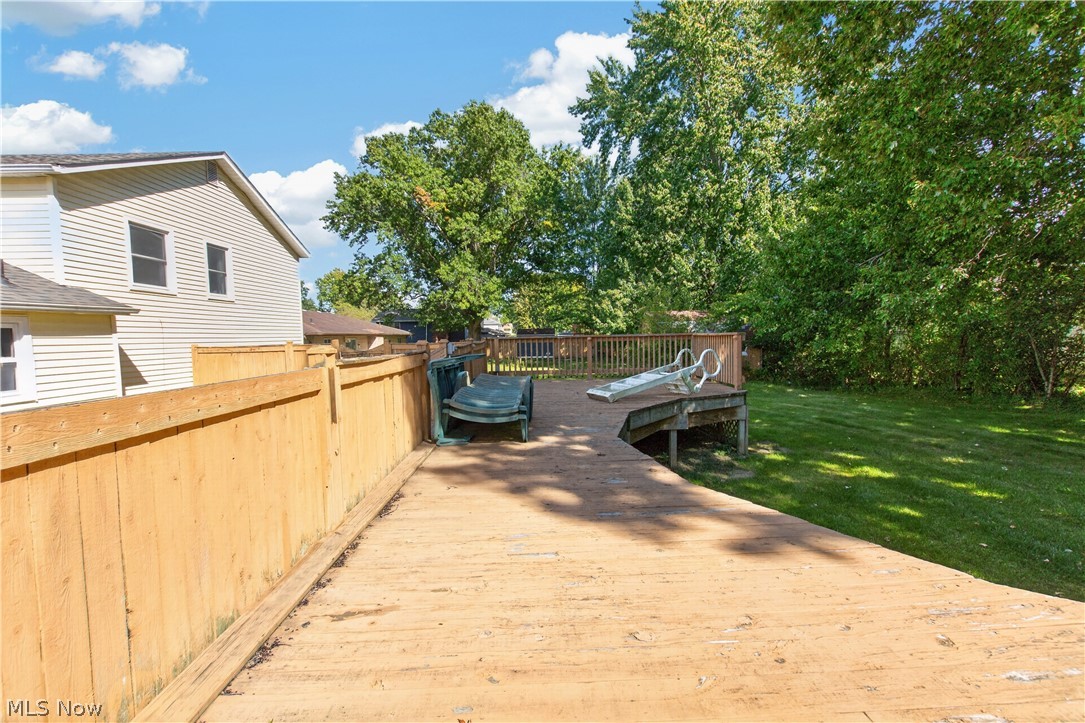 6005 Opal Street North Ridgeville OH 44039