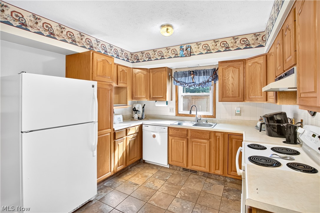 6005 Opal Street North Ridgeville OH 44039