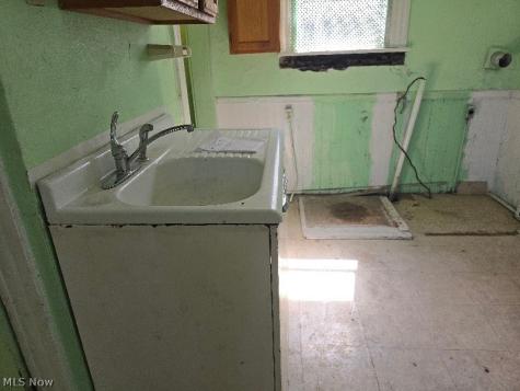 8100 Keyes Avenue Cleveland OH 44104