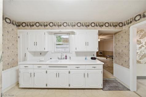 3067 W 137th Street Cleveland OH 44111