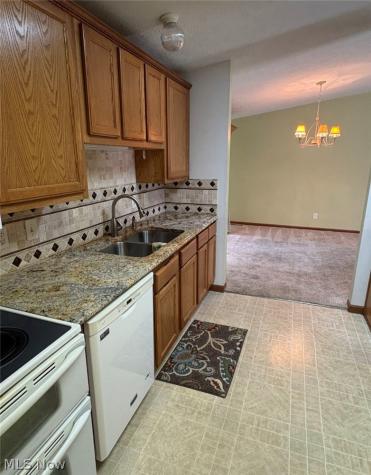 3295 Waterside Drive Akron OH 44319