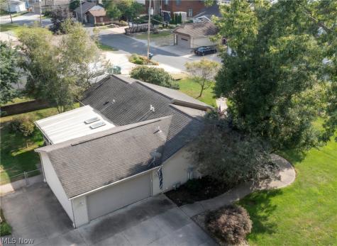 3295 Waterside Drive Akron OH 44319