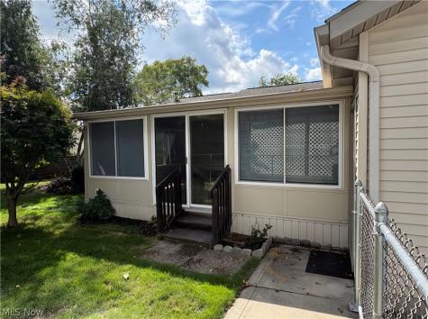 3295 Waterside Drive Akron OH 44319