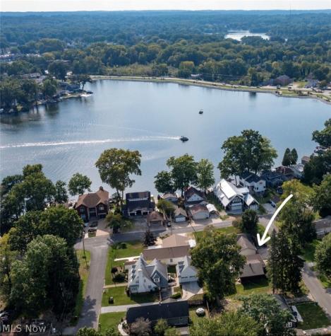 3295 Waterside Drive Akron OH 44319