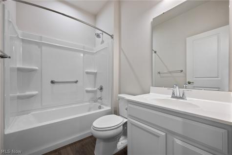 6811 Harrington Court Avenue NE Canton OH 44721