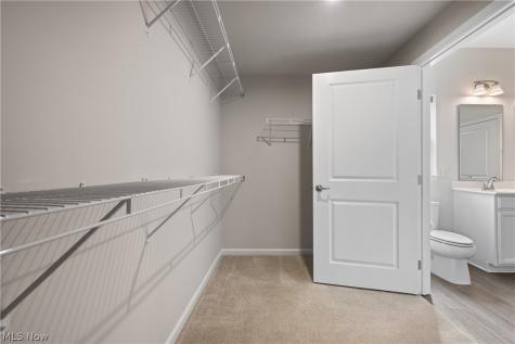 6811 Harrington Court Avenue NE Canton OH 44721