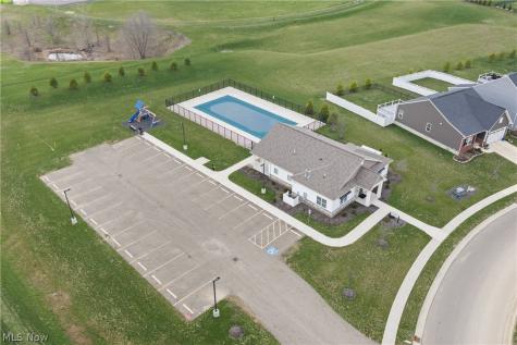6811 Harrington Court Avenue NE Canton OH 44721