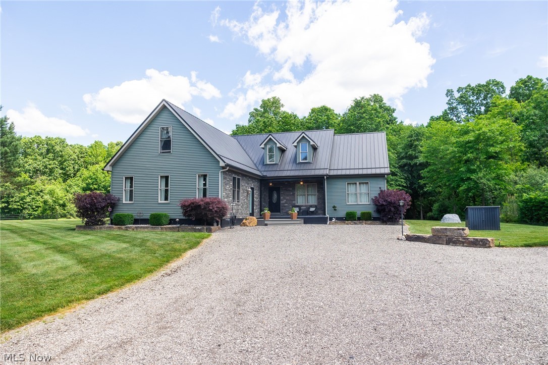 2416 Housel Craft Road Bristolville OH 44402