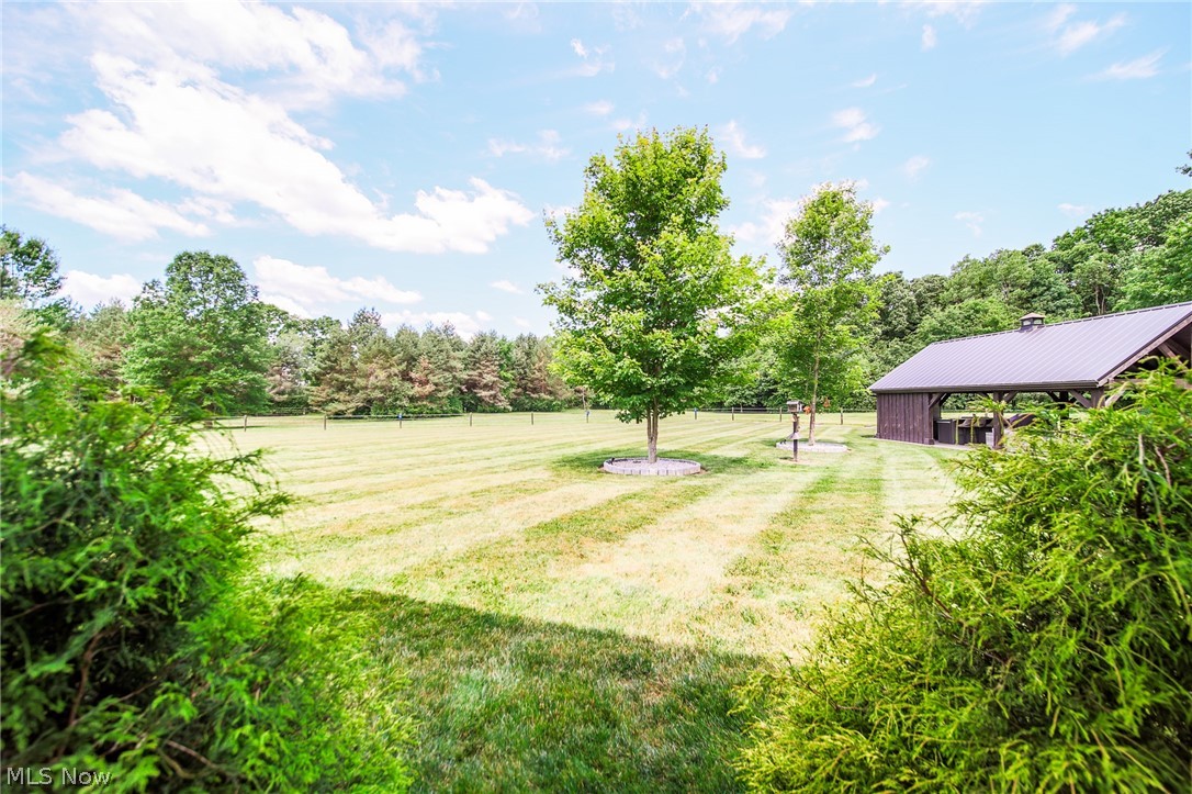 2416 Housel Craft Road Bristolville OH 44402