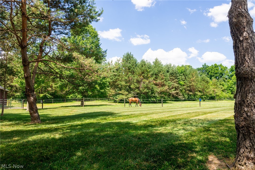 2416 Housel Craft Road Bristolville OH 44402