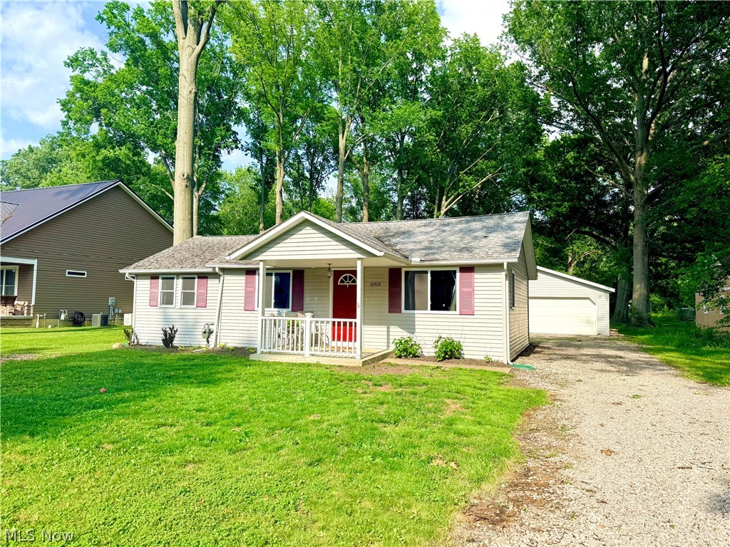 10519 Dewhurst Road Elyria OH 44035