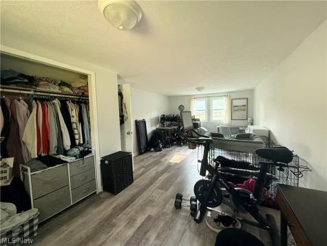 10519 Dewhurst Road Elyria OH 44035