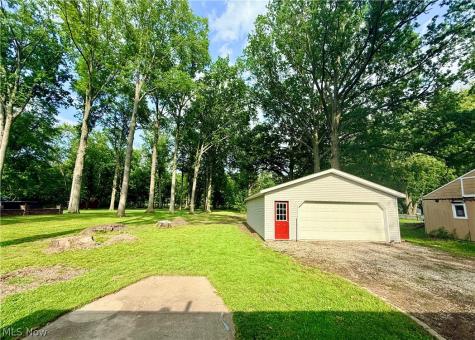 10519 Dewhurst Road Elyria OH 44035