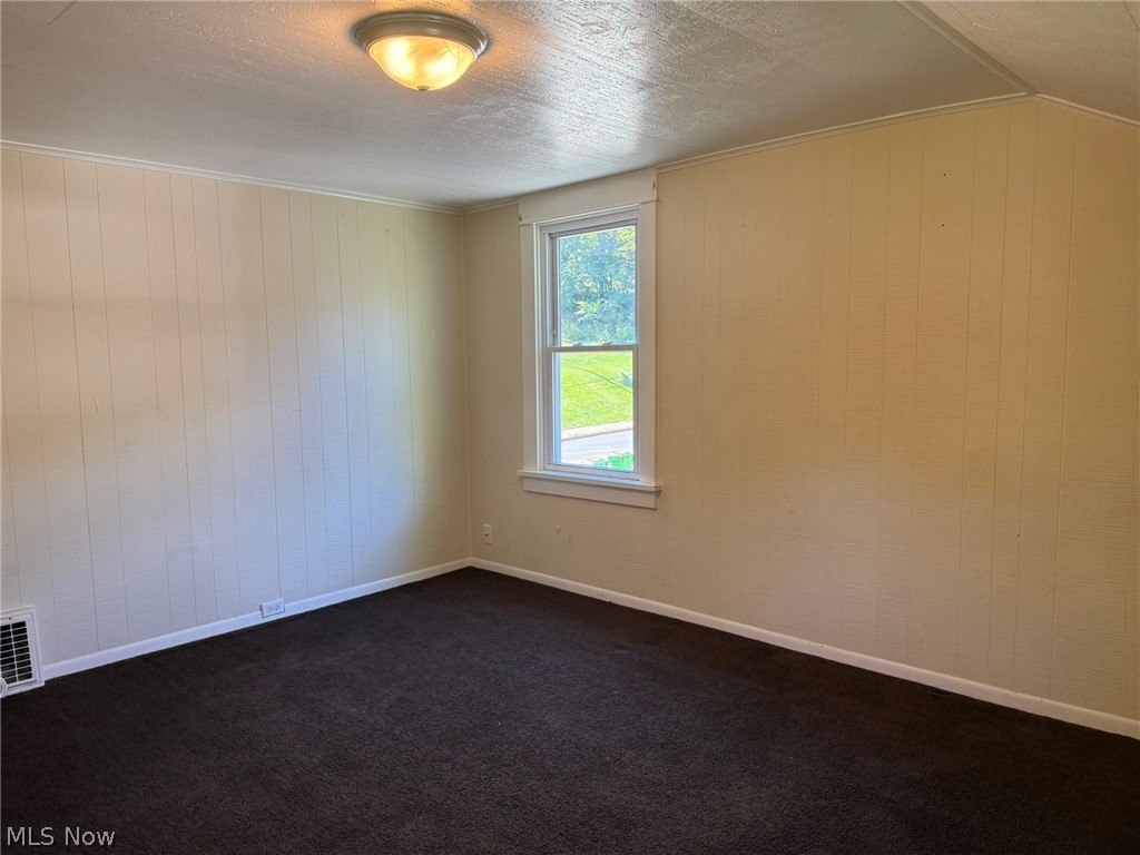 1111 Trenton Avenue Uhrichsville OH 44683