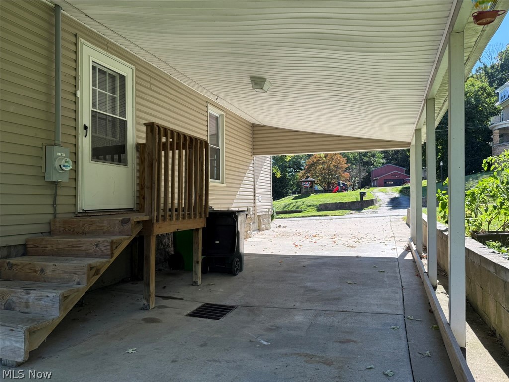 1111 Trenton Avenue Uhrichsville OH 44683
