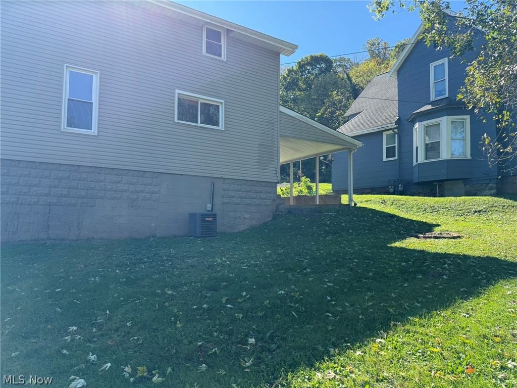 1111 Trenton Avenue Uhrichsville OH 44683