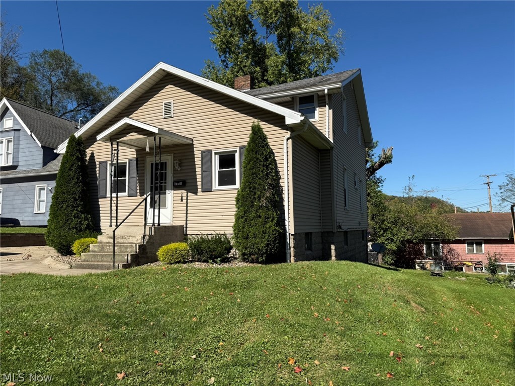 1111 Trenton Avenue Uhrichsville OH 44683
