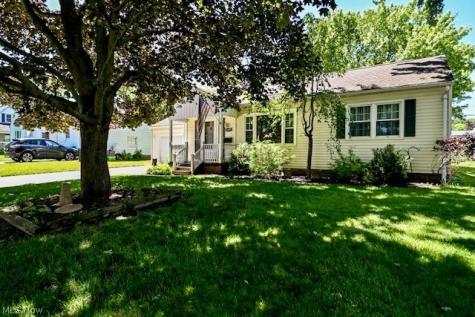 1495 Fairview Place Alliance OH 44601