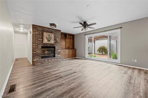 11025 Southwind Court Strongsville OH 44149
