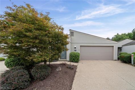 11025 Southwind Court Strongsville OH 44149