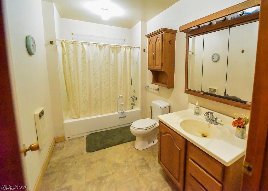 2111 Windsor-mechanicsville Road Rock Creek OH 44084