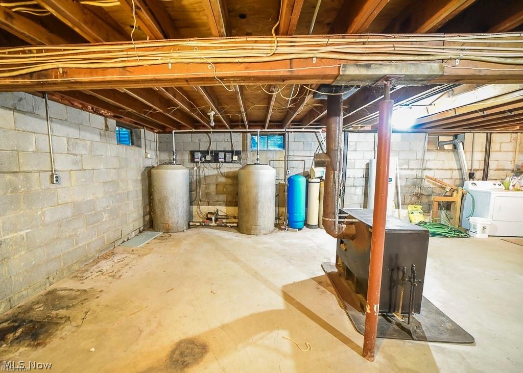 2111 Windsor-mechanicsville Road Rock Creek OH 44084