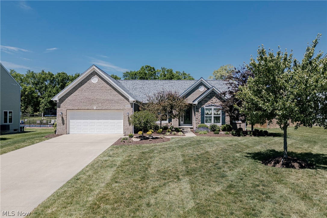 5423 Charleston Drive Valley City OH 44280