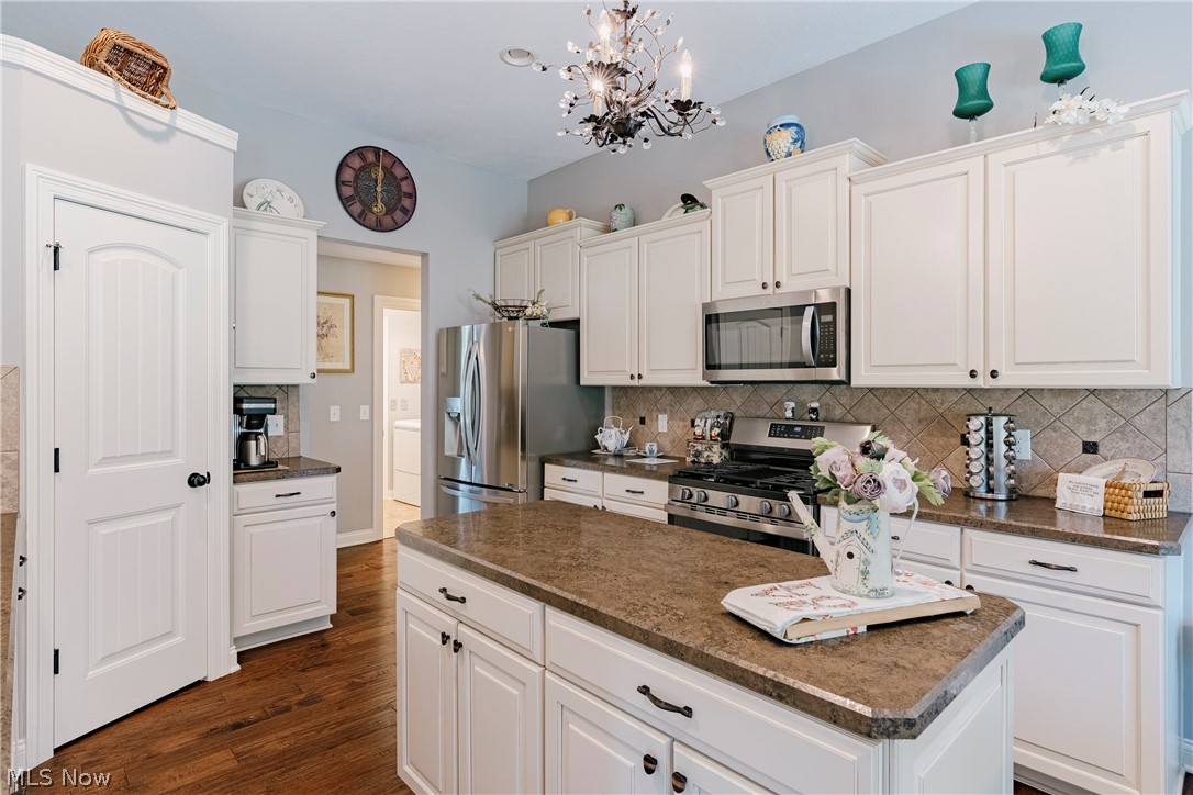 5423 Charleston Drive Valley City OH 44280