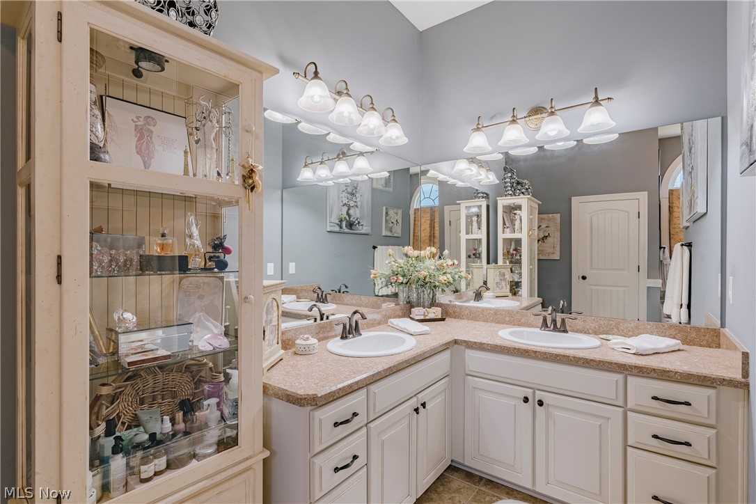 5423 Charleston Drive Valley City OH 44280