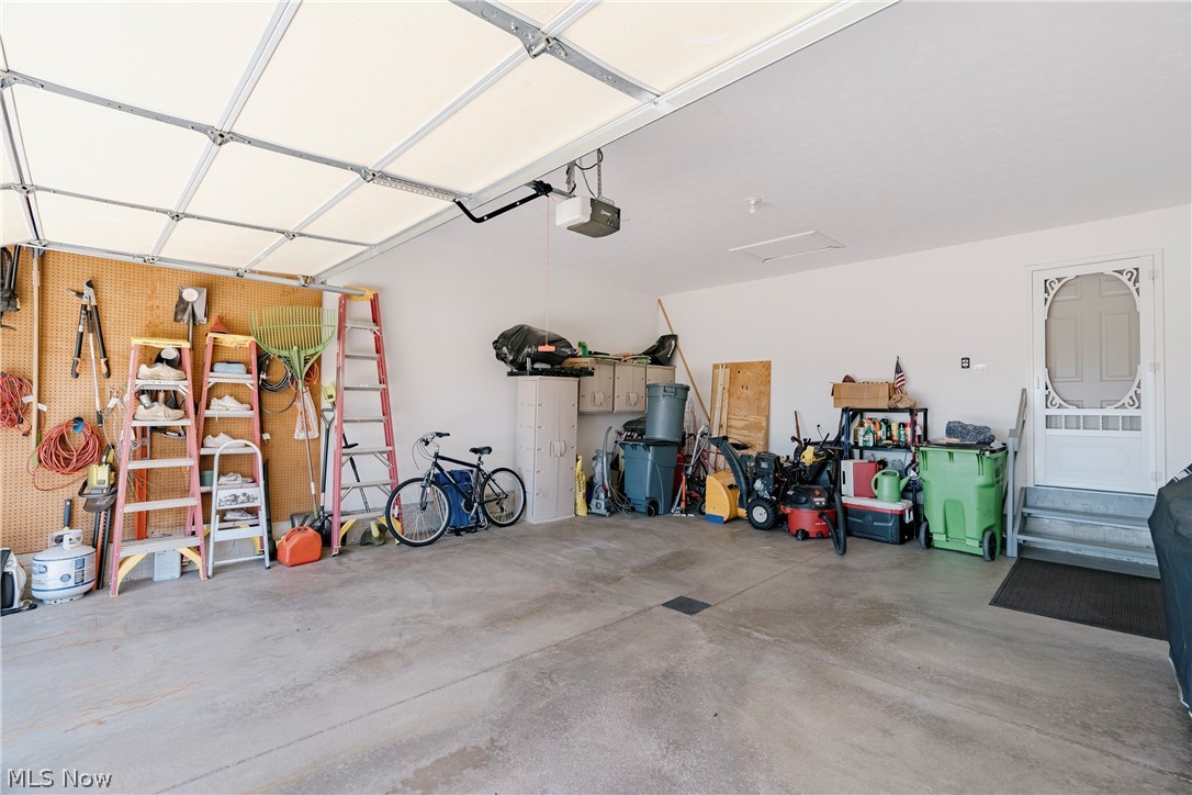 5423 Charleston Drive Valley City OH 44280
