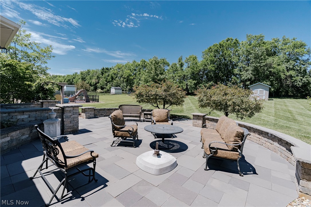 5423 Charleston Drive Valley City OH 44280
