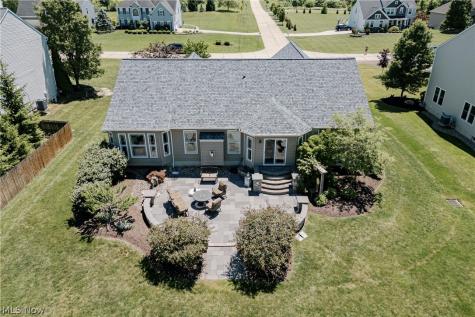 5423 Charleston Drive Valley City OH 44280