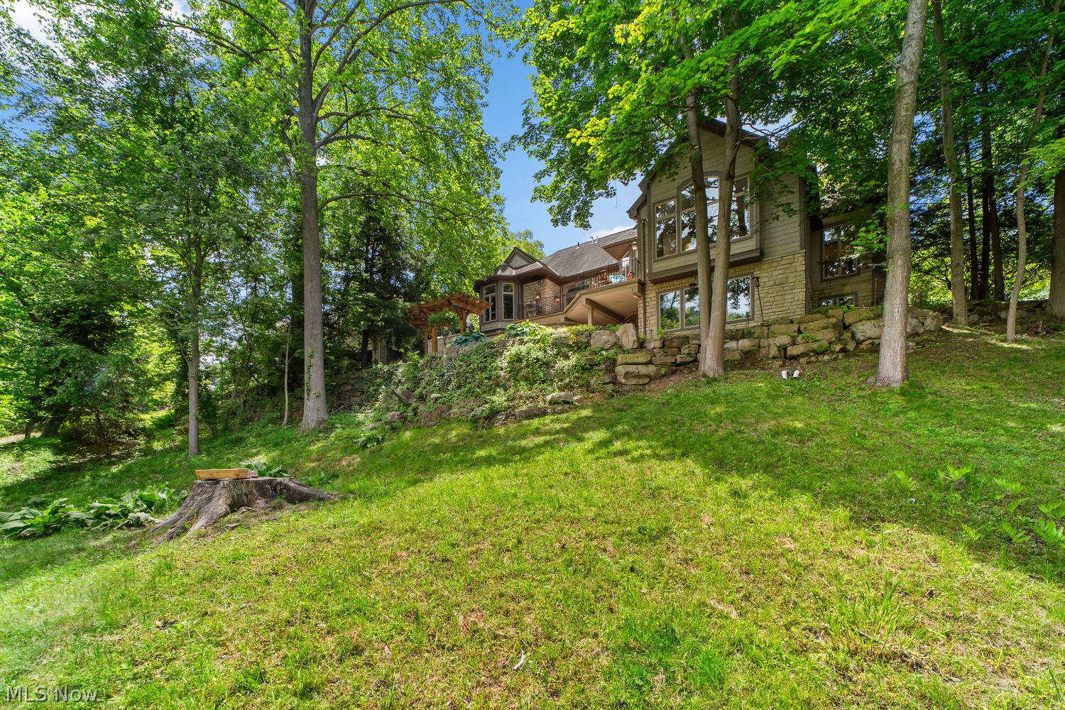 411 Stonebridge Drive Amherst OH 44001